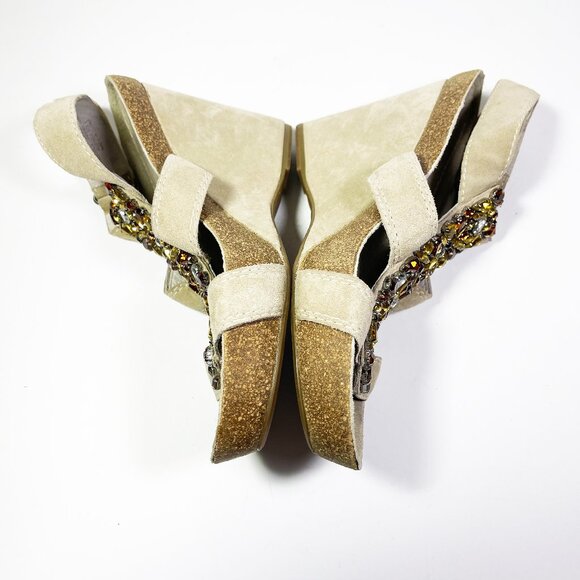 APEPAZZA “Francesca” Women’s Suede T-strap Beige Wedge Sandals Jeweled Trim Size - Picture 5 of 10